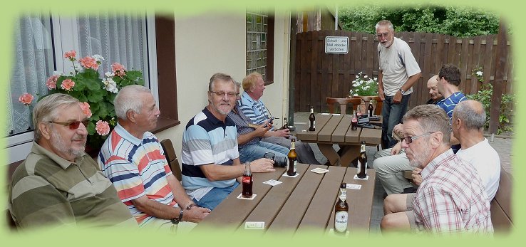 Radtour 2013 - Grillpause im Klgv. Haus Aden - 2