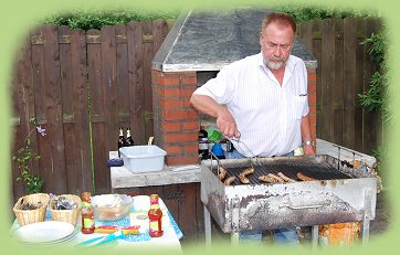 Radtour 2013 - Richard Hetmann - Grillmeister im Klgv. Haus Aden