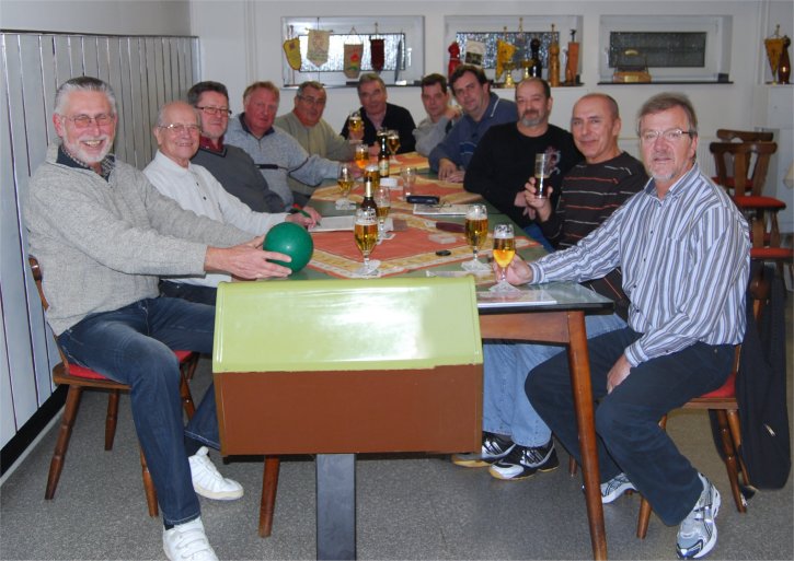 Weihnachtskegeln 2010 - 3